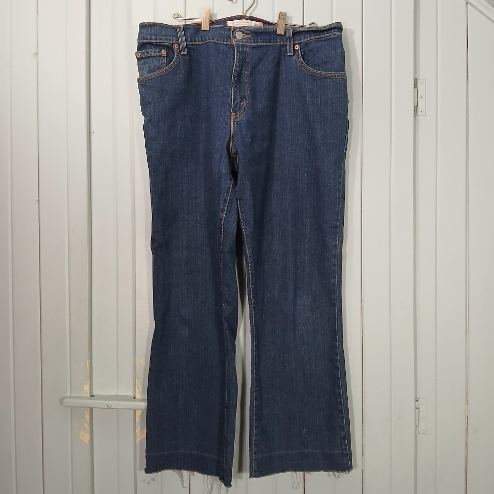 Vintage Levi's 550 Relax Classic Denim - Picture 2 of 9